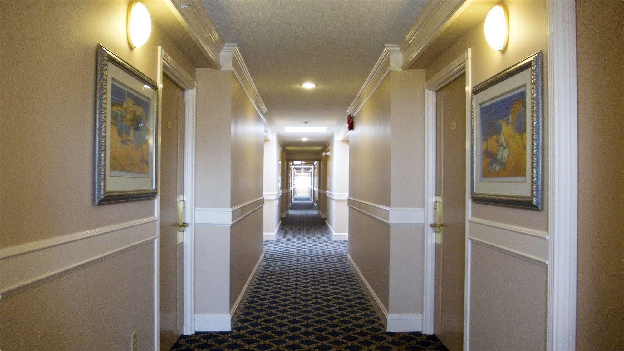 Red Lion Inn And Suites Victoria Interior foto