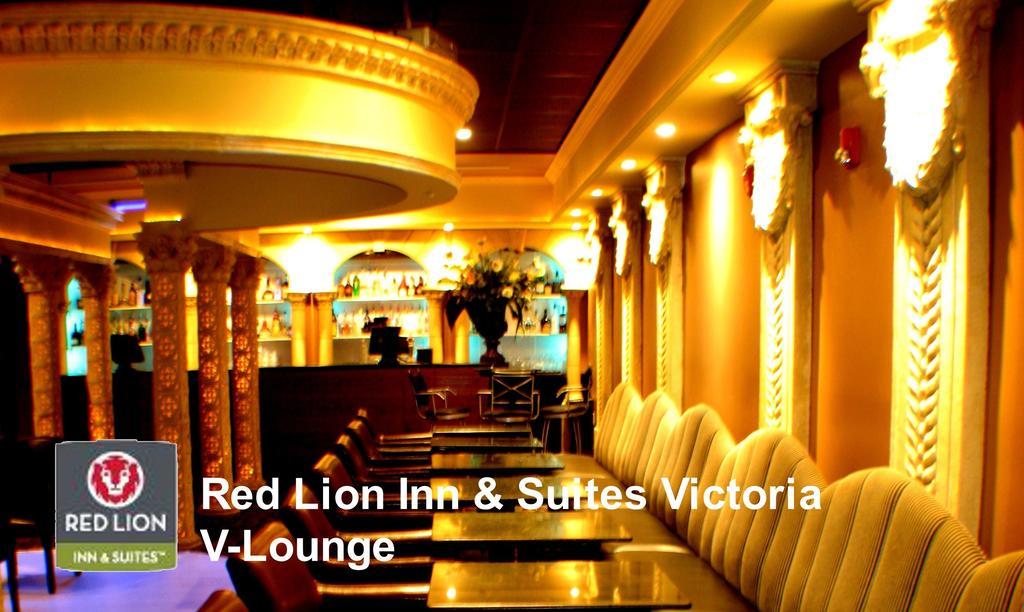 Red Lion Inn And Suites Victoria Bagian luar foto